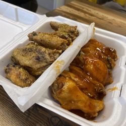Wings 88 - Lemon Pepper & Mango Habanero wings. Just the right amount of kick. Crispy on the outside and super juicy inside.