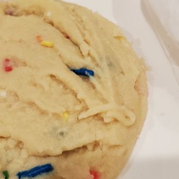 Crumbl - Vienna - Funfetti - Bakeries Near Me - Vienna, Virginia Crumbl - Vienna - Funfetti - Bakeries Near Me - Vienna, Virginia