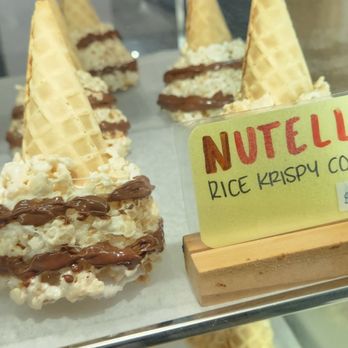 Emack and Bolio's - Ice Cream & Frozen Yogurt Near Me - New York, New York