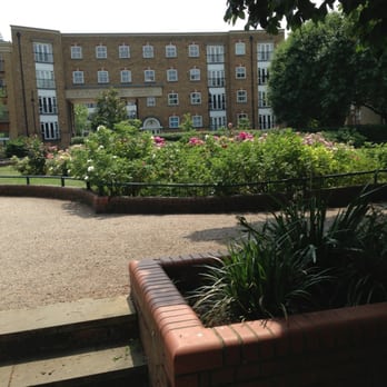 Leathermarket Gardens - Parks Near Me