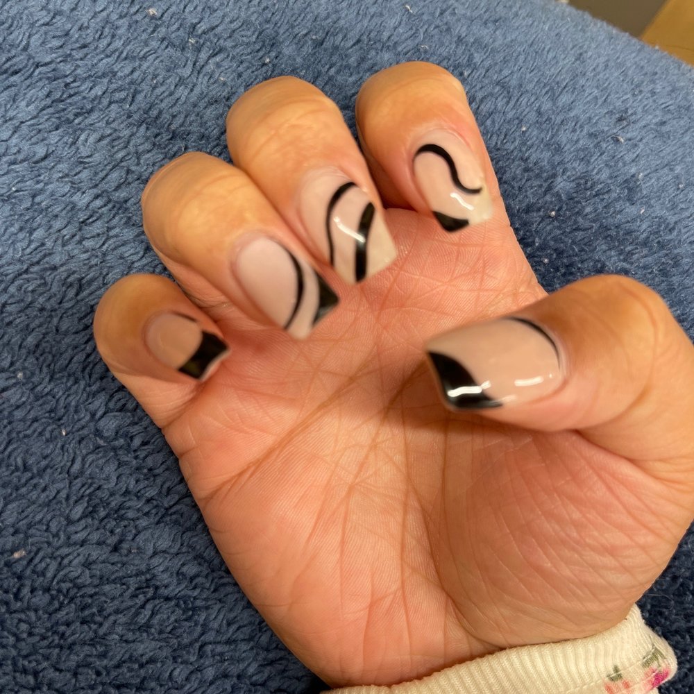 AVA Nail Bar - Nail Salons Near Me - Schaumburg, Illinois