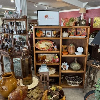 Granny's Attic - Home Decor Near Me - Copperas Cove, Texas Granny's Attic - Home Decor Near Me - Copperas Cove, Texas
