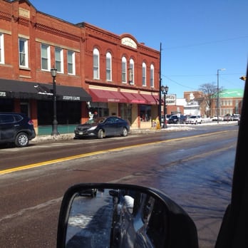 Kleifelds Restaurant - On the corner next to the barber shop. - Diners Near Me - Willoughby, Ohio