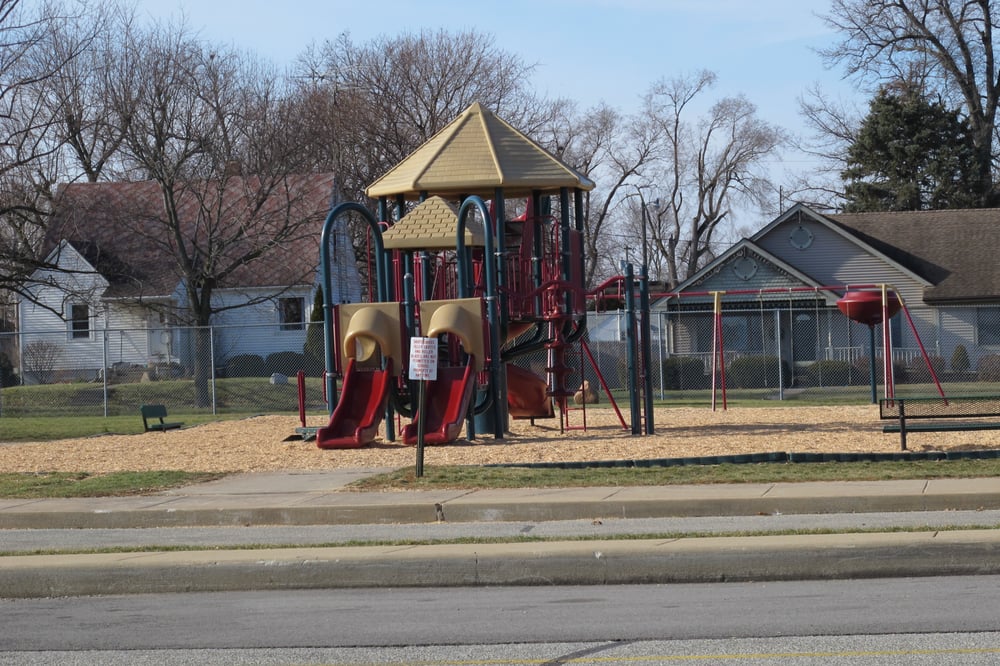 FRONTIER ELEMENTARY MIDDLE SCHOOL 700 S South St, Brookston, Indiana