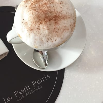 Le Petit Paris by null