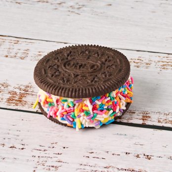TCBY Old Farm - Oreo fro yo cookie sandwich - Ice Cream & Frozen Yogurt Near Me - Champaign, Illinois TCBY Old Farm - Oreo fro yo cookie sandwich - Ice Cream & Frozen Yogurt Near Me - Champaign, Illinois