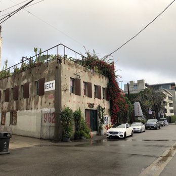 Resident - Cocktail Bars Near Me - Los Angeles, California