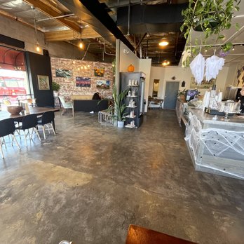 Serafina Coffee Roasters - Interior - Coffee & Tea Near Me - Phoenix, Arizona Serafina Coffee Roasters - Interior - Coffee & Tea Near Me - Phoenix, Arizona
