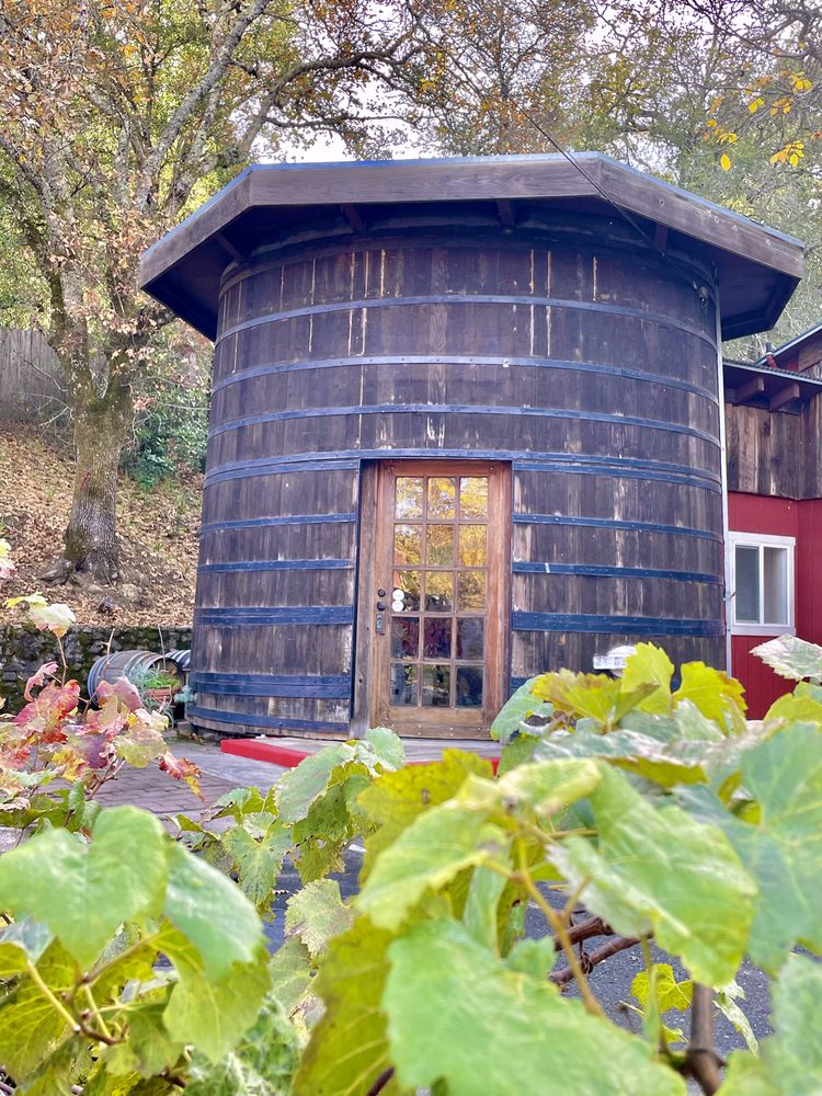 Dane Cellars Logo