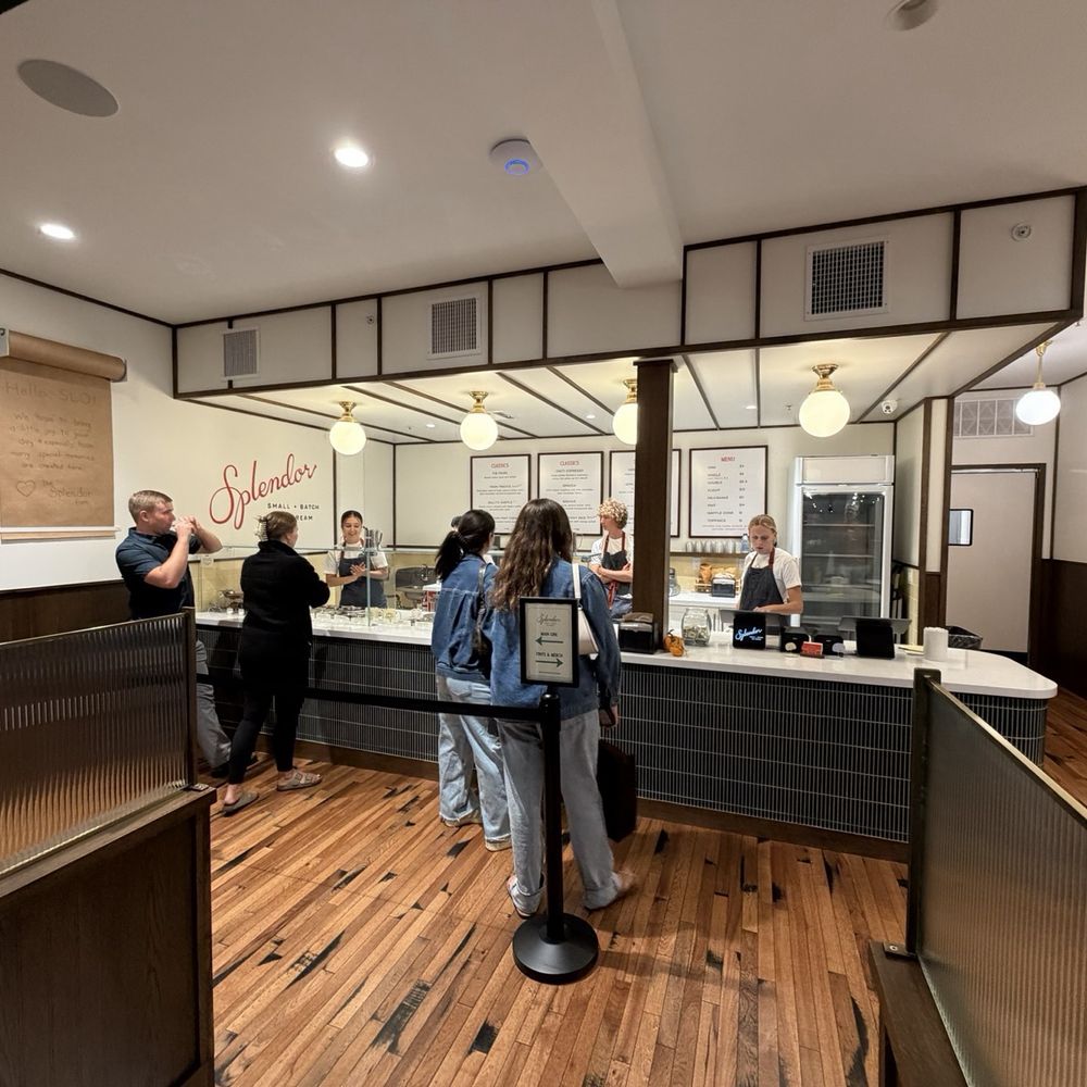 Splendor - Inside - Ice Cream & Frozen Yogurt Near Me - San Luis Obispo, California Splendor - Inside - Ice Cream & Frozen Yogurt Near Me - San Luis Obispo, California
