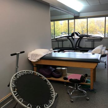 Premier Physical Therapy - treadmill - Physical Therapy Near Me - Mill Creek, Washington Premier Physical Therapy - treadmill - Physical Therapy Near Me - Mill Creek, Washington