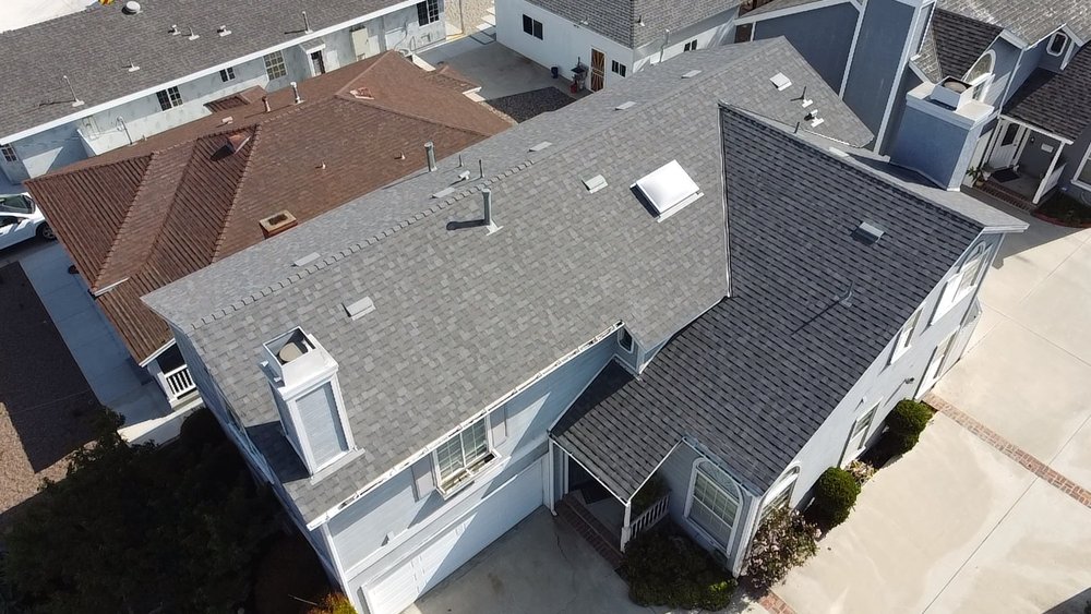 Slide of Major League Roofing