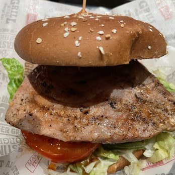 Habit Burger & Grill - Ahi Tuna Filet - Burgers Near Me - Sacramento, California Habit Burger & Grill - Ahi Tuna Filet - Burgers Near Me - Sacramento, California