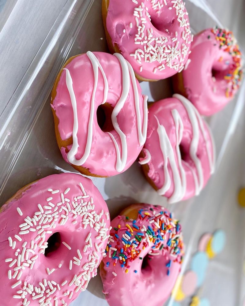 The Donut Station Logo