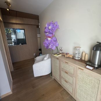 Svala Spa - Tea and snack area - Massage Therapy Near Me - Mill Valley, California Svala Spa - Tea and snack area - Massage Therapy Near Me - Mill Valley, California
