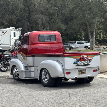 Rainbow Oaks Restaurant - Car in the parking lot - American Near Me - Fallbrook, California Rainbow Oaks Restaurant - Car in the parking lot - American Near Me - Fallbrook, California