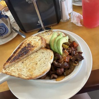 Dulce Mami Cafe - Dulce mami skillet. With Chorizo - Coffee & Tea Near Me - Denton, Texas Dulce Mami Cafe - Dulce mami skillet. With Chorizo - Coffee & Tea Near Me - Denton, Texas