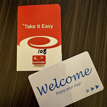 Econo Lodge Inn & Suites - Room key - Hotels Near Me - Corning, California
