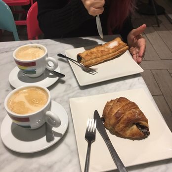 Santoni - Coffee & Tea Near Me - Barcelona, B Santoni - Coffee & Tea Near Me - Barcelona, B