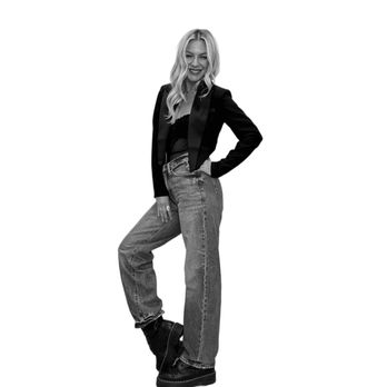 Dani Windsor Personal Stylist - Dani Windsor - Stylist - Personal Shopping Near Me