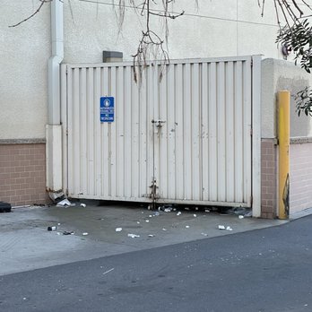 Walgreens - a trash can on the side of a building - Drugstores Near Me - Lakewood, California Walgreens - a trash can on the side of a building - Drugstores Near Me - Lakewood, California