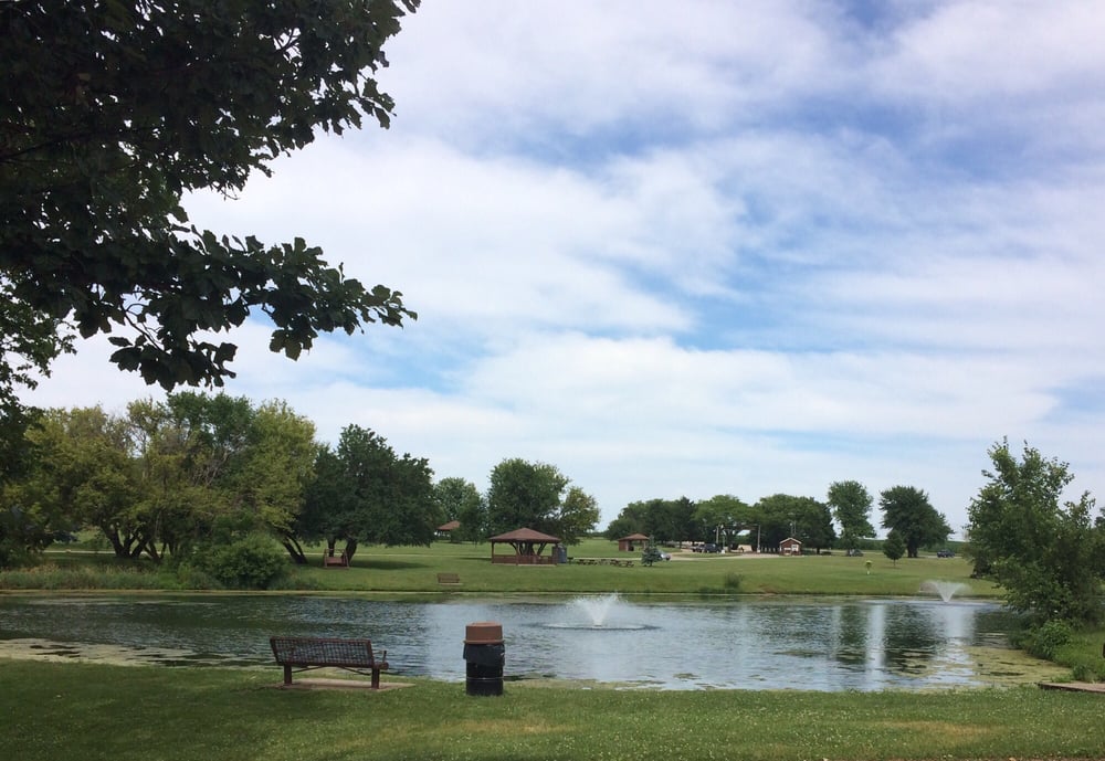 WOODSMOKE RANCH Updated September 2024 Seneca, Illinois Phone