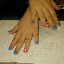 Naomi’s Nails Salon