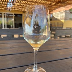 Cava Maciel - Yes to this chardonnay and I don't even like chardonnay.