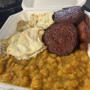 Caribbean Twist - Mangu con Tres Golpes - Spanish Near Me - Tampa, Florida