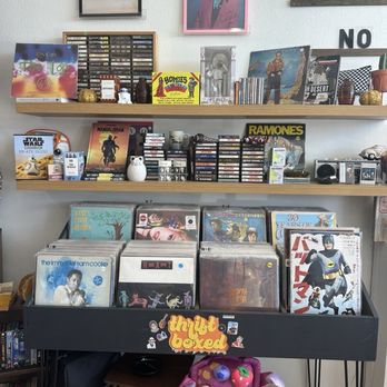 Local Collective Los Angeles - Inside - Gift Shops Near Me - Whittier, California Local Collective Los Angeles - Inside - Gift Shops Near Me - Whittier, California