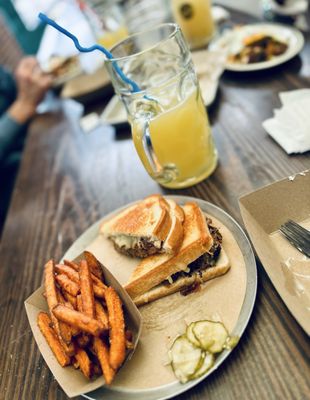 Von Elrod's Beer Hall & Kitchen by null