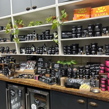Lush Fresh Handmade Cosmetics - Cosmetics & Beauty Supply Near Me - Las Vegas, Nevada Lush Fresh Handmade Cosmetics - Cosmetics & Beauty Supply Near Me - Las Vegas, Nevada