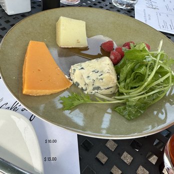Café Le Jardin - Cheese plate - French Near Me - Audubon, New Jersey Café Le Jardin - Cheese plate - French Near Me - Audubon, New Jersey