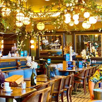 Le Sancerre - Brasseries Near Me - Paris, 75