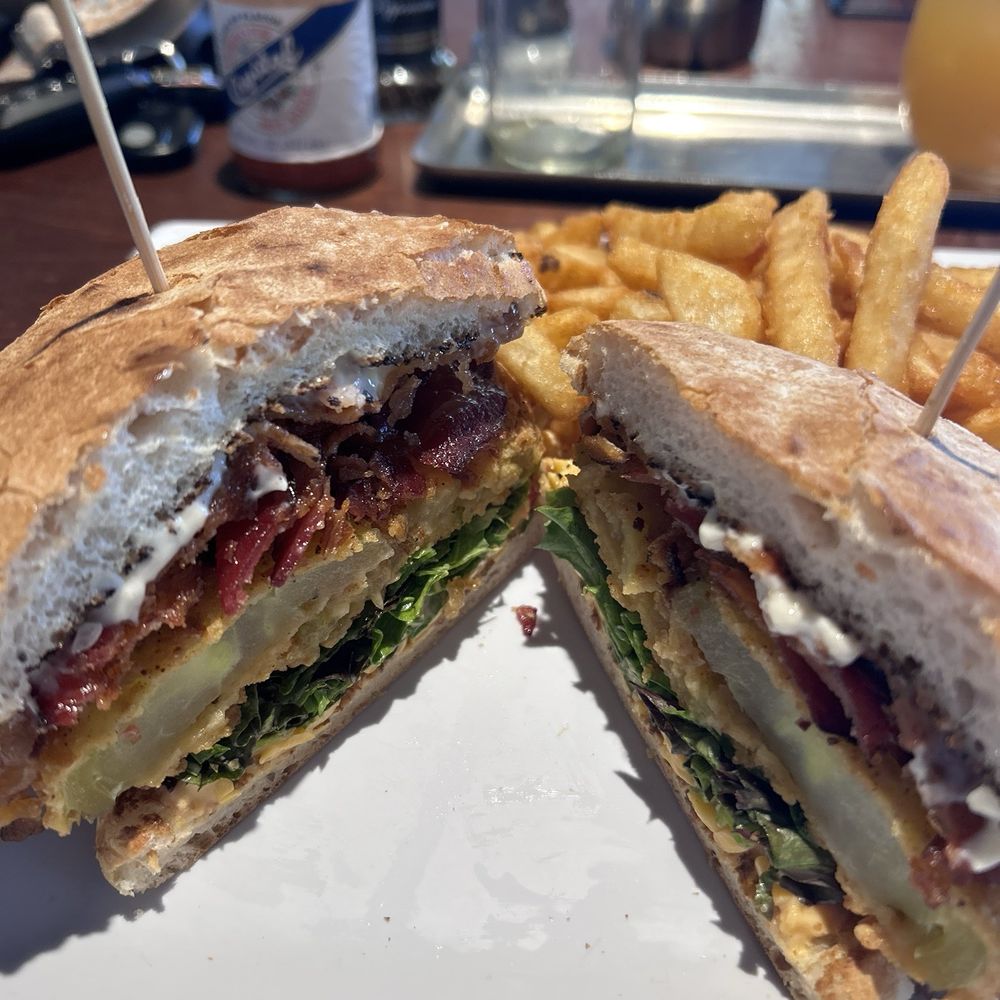 Magnolia Cafe - BLT with fried green tomatoes and pimento cheese - Cafes Near Me - Fernandina Beach, Florida