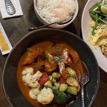 Kin Dee Bothell - One of the most flavorful and delicious Panang curry as I have ever had. My boyfriend got the yummy pad Thai - Thai Near Me - Bothell, Washington