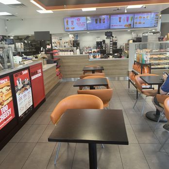 Jimmy John's - Inside Seating - Sandwiches Near Me - Tucker, Georgia