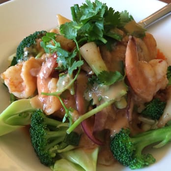 Pac Thai - Garlic shrimp with peanut sauce - Thai Near Me - Forest Grove, Oregon Pac Thai - Garlic shrimp with peanut sauce - Thai Near Me - Forest Grove, Oregon