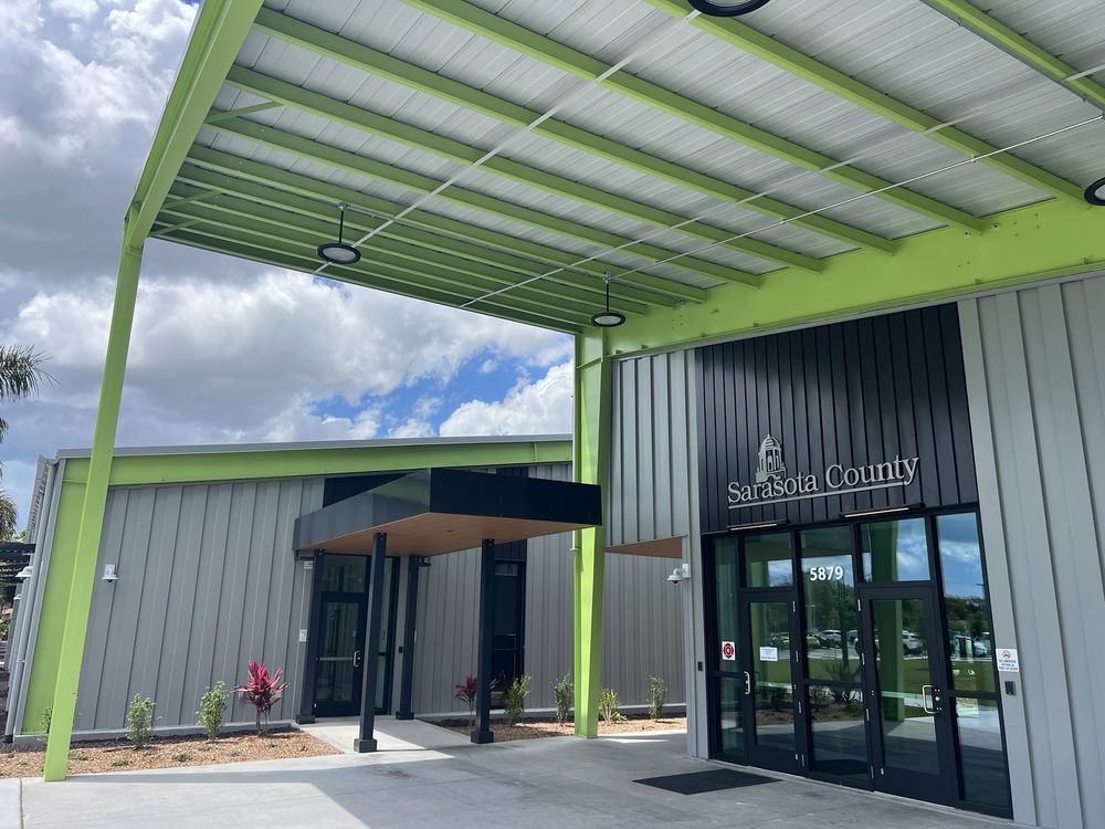 Twin Lakes Park Facility Logo