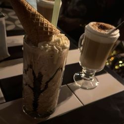 El Mirador - Chocolate malt & vanilla cappuccino