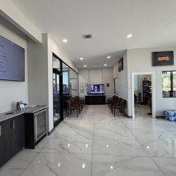 Yes! Automotive - Yes! Automotive Entire Lobby View