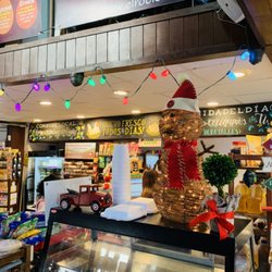 Mercados el Roble Selecto - Bodegas - Felices fiestas y los mejores deseos para el año nuevo.