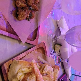 Siren Rock Brewing - Shrimp po boy amd cauliflower - Breweries Near Me - Rockwall, Texas Siren Rock Brewing - Shrimp po boy amd cauliflower - Breweries Near Me - Rockwall, Texas