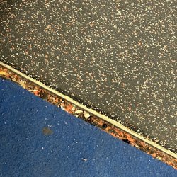 Sky Zone Trampoline Park - Dirty facilities
