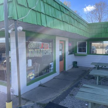 Green Hill Diner - Front of building - Diners Near Me - Morgantown, Indiana