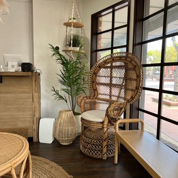 Vidi Amavi Salon - About to get my hair done - Hair Salons Near Me - Morgan Hill, California Vidi Amavi Salon - About to get my hair done - Hair Salons Near Me - Morgan Hill, California