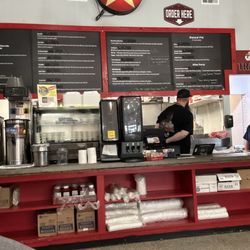 Twisted Goose - Order at the counter!
