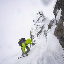 Avalanche Mountain - winter conditions in October