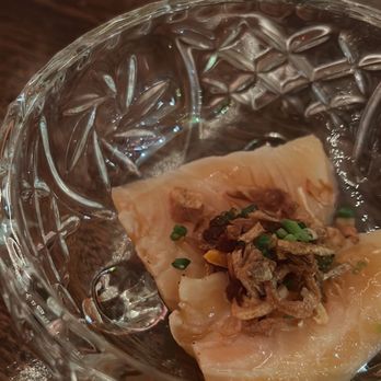 U Omakase - Smokey King Salmon with chili oil and fried shallots - Japanese Near Me - Brooklyn, New York U Omakase - Smokey King Salmon with chili oil and fried shallots - Japanese Near Me - Brooklyn, New York