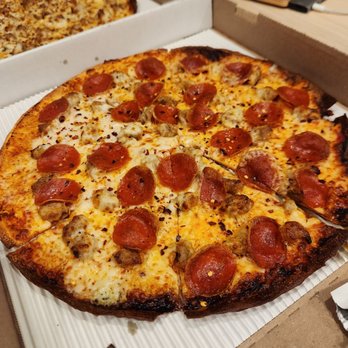 Late Night Pizza - pepperoni and cheese pizza - Pizza Near Me - Santa Ana, California Late Night Pizza - pepperoni and cheese pizza - Pizza Near Me - Santa Ana, California